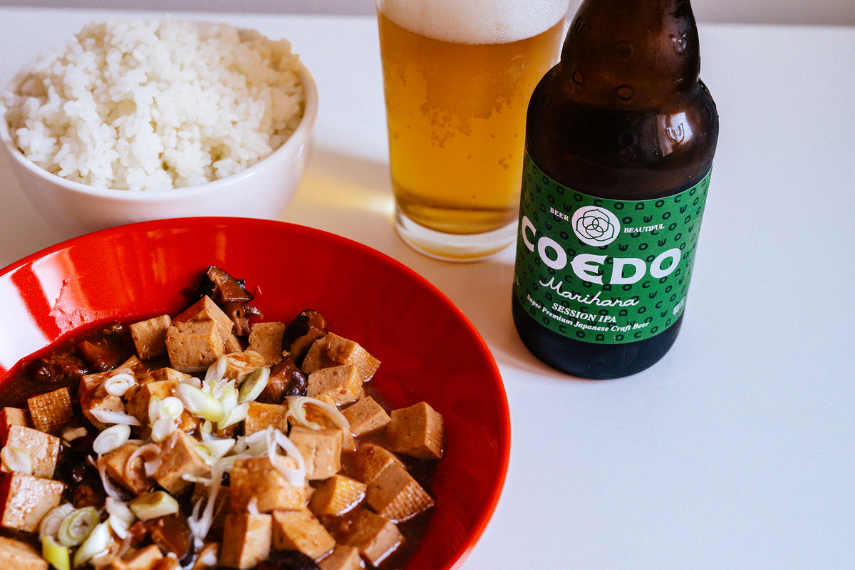 Un Viaggio del Gusto con Vegan Mapo Tofu e Coedo Marihana: Esplora il Connubio Perfetto tra Cucina e Birra!